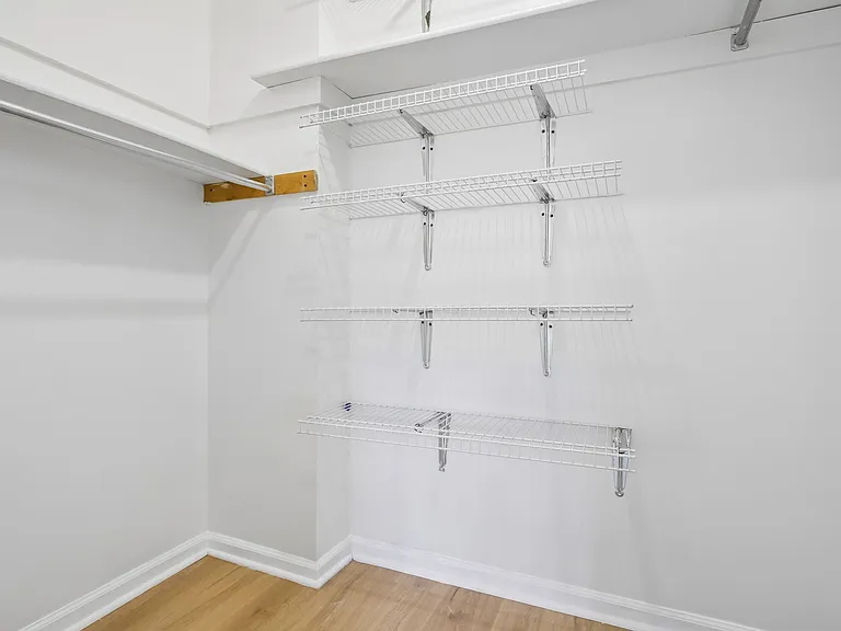 366 Potomac Dr — Photo 12