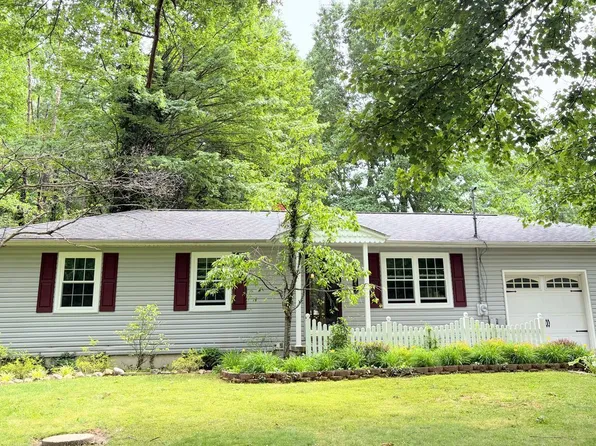 3444 Shellhart Rd, Barberton, OH 44203