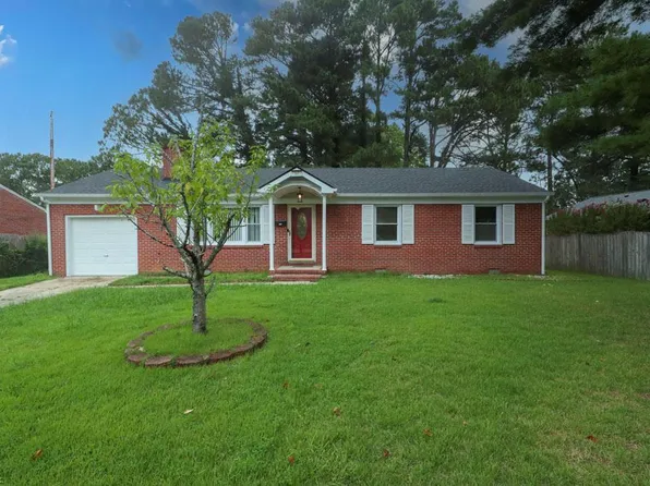 317 Beechmont Dr, Newport News, VA 23608