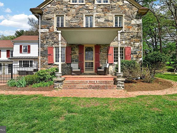 4th image of 414 Birmingham Rd