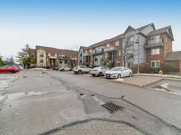 2265 Bur Oak Ave #52, Markham, ON L6E 0B8