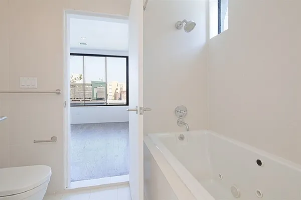 Rented by Corcoran | media 34