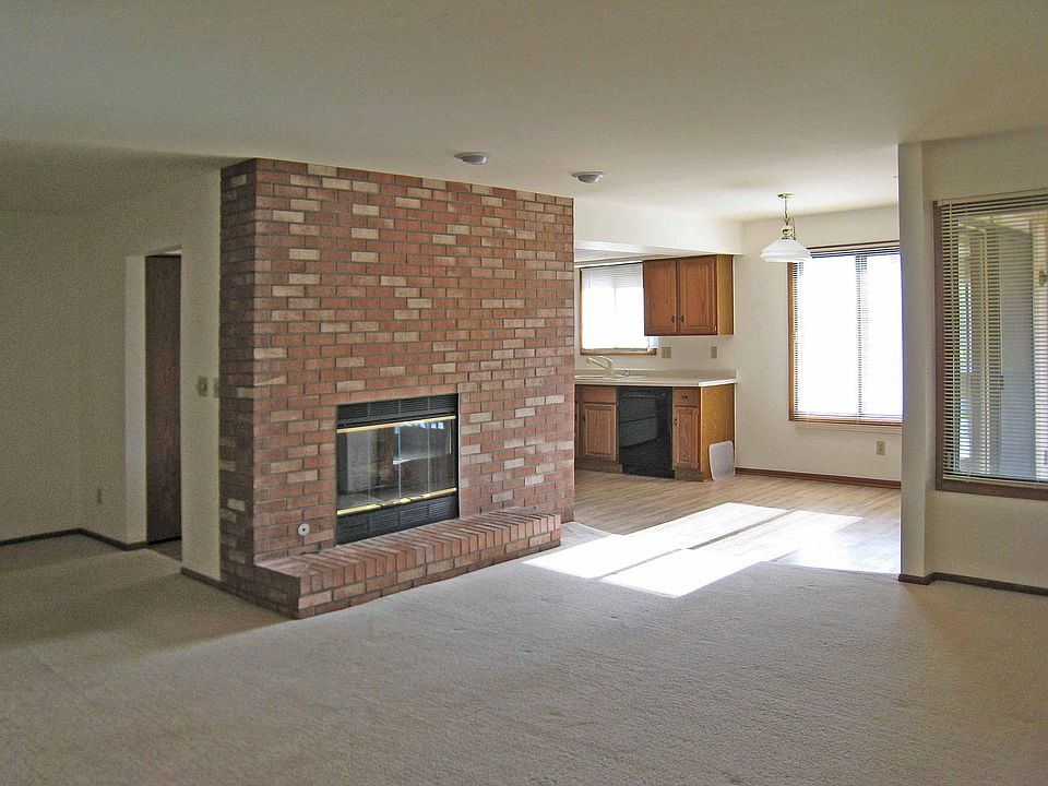 1st image of 709 S Lake Shore Dr Unit 4E