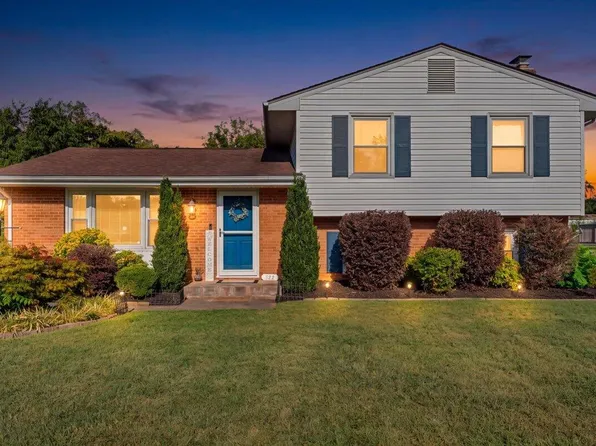 322 Crofton Dr, Vinton, VA 24179