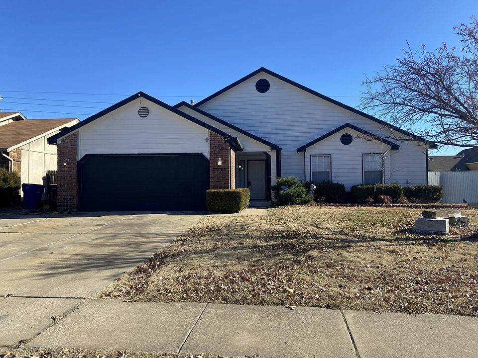 1st image of 1409 N Aster Ave