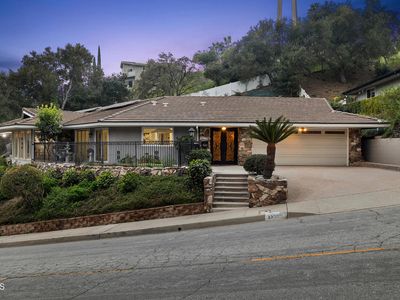 3333 Country Club Dr, Glendale, CA, 91208
