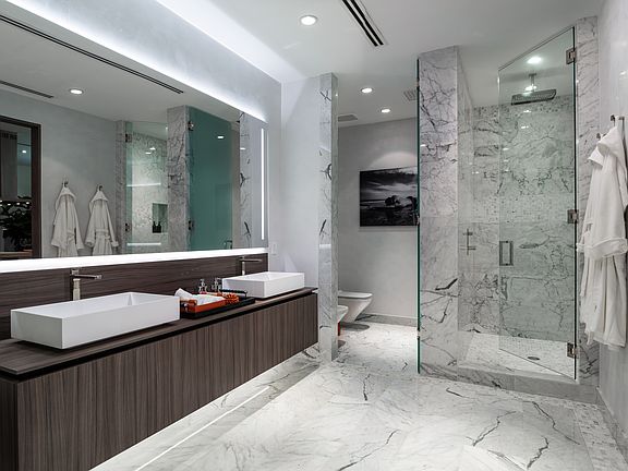 3rd image of 1001 S Miami Ave #3504