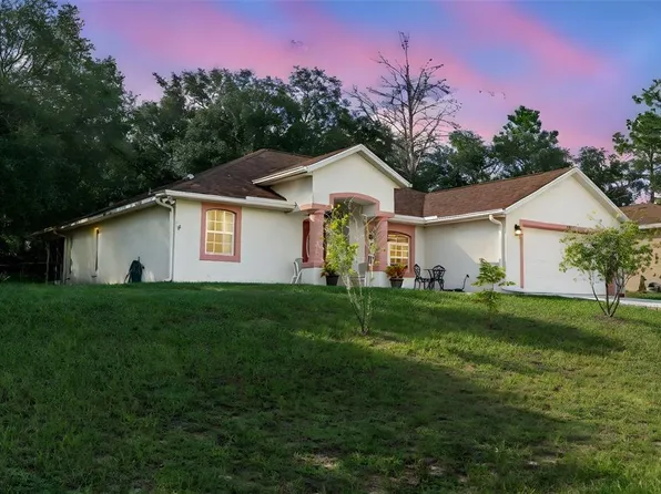 5702 N Claremont Dr, Citrus Springs, FL 34434