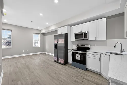 1208 W Dauphin St #2 Photo 1
