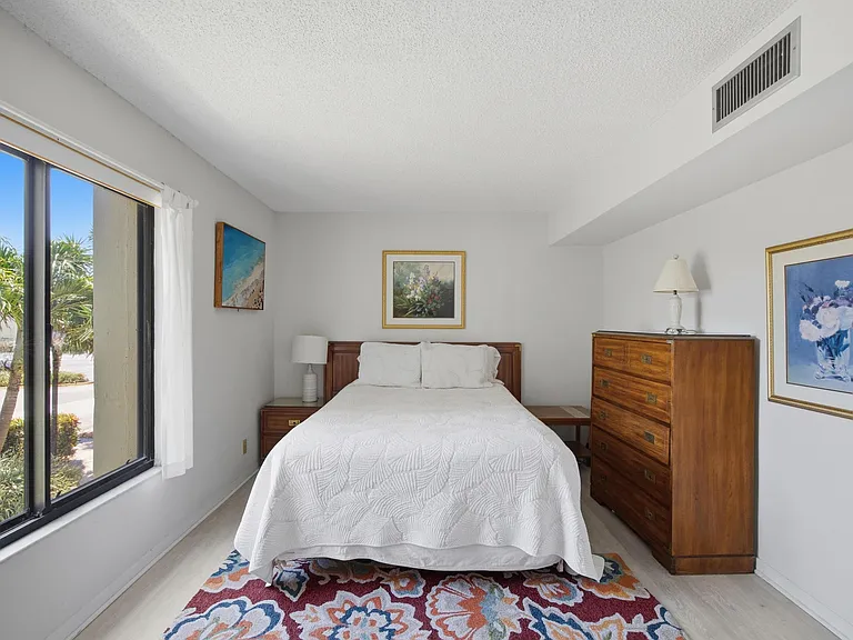 6322 Palma Del Mar Blvd S — Photo 10