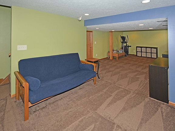 5th image of 1425 Loriann Dr