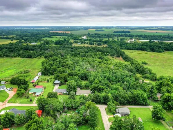 W Pitman Ave #9, McLoud, OK 74851