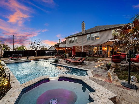 5th image of 4800 Wisteria Dr