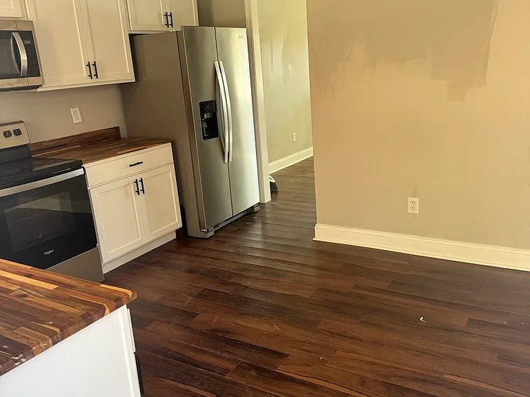 2911 Beaverwood Dr — Photo 2