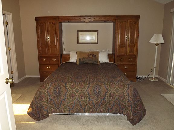 4th image of 9731 S Harbour Pointe Dr #44