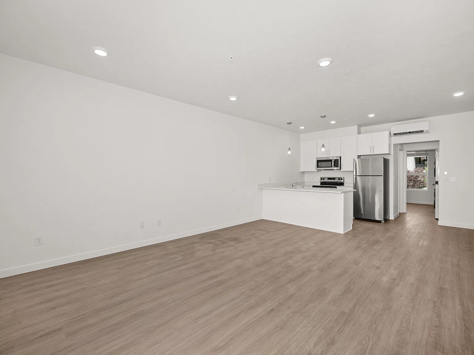 1 bed, $1,395 — Photo 4