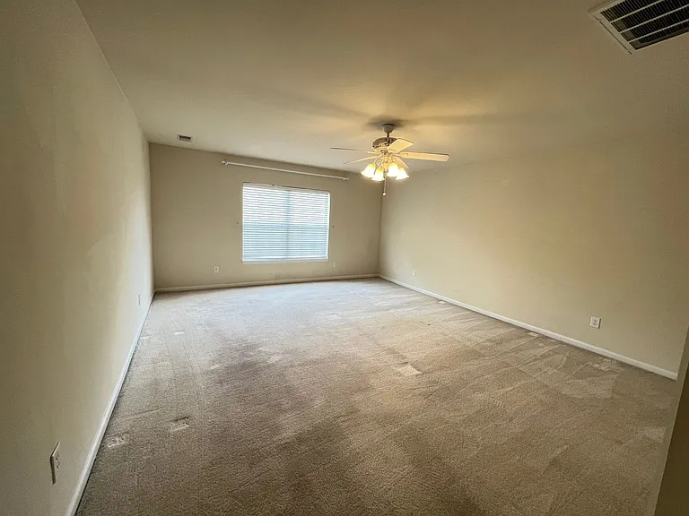 212 Summer Rain Ct — Photo 18