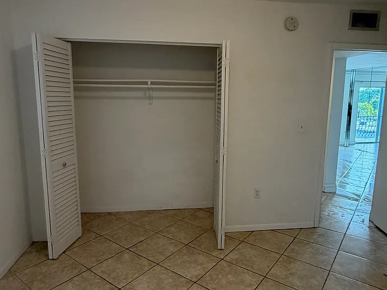 3181 SW 13th St #409 — Photo 30