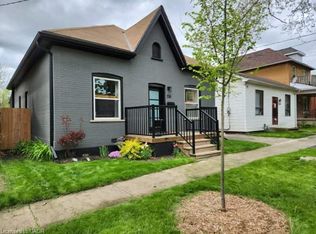 156 Albion St, Brantford, ON N3T 3M9