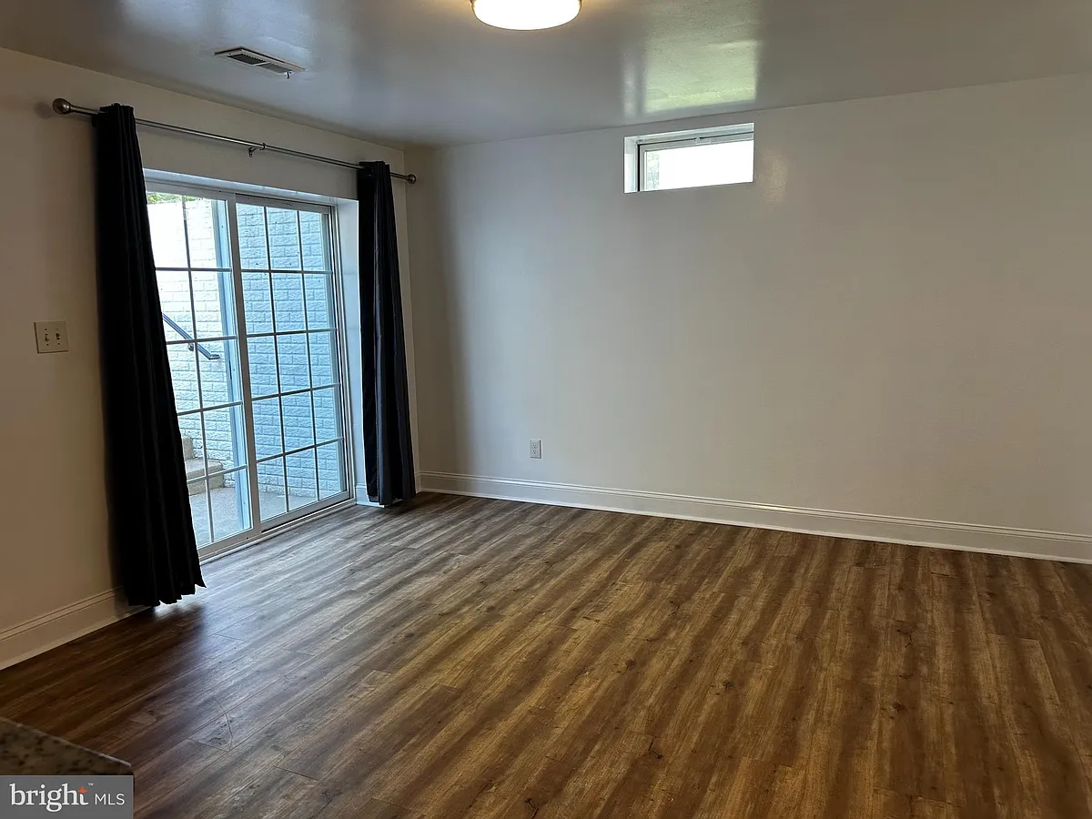 Building Photo - 6723 Averett Ct