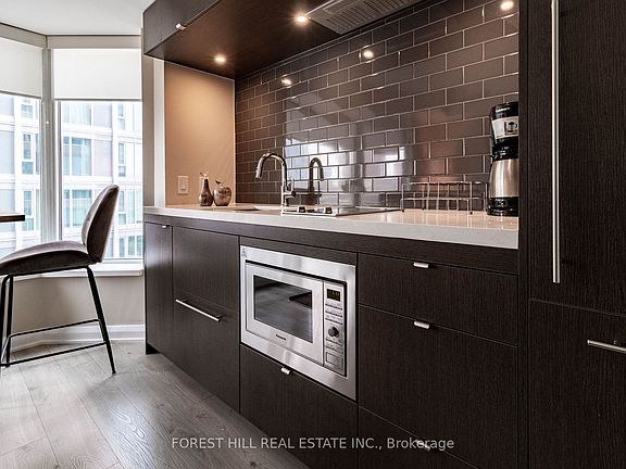 3rd image of 155 Yorkville Ave #2211