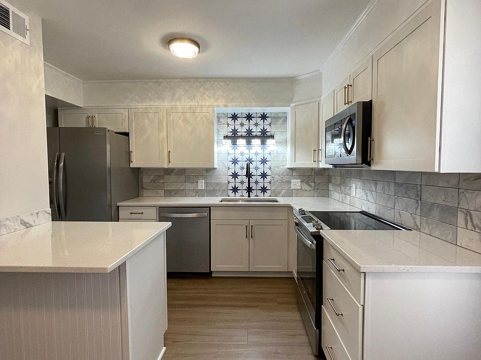 1st image of 2315 E Bay Meadows Ct