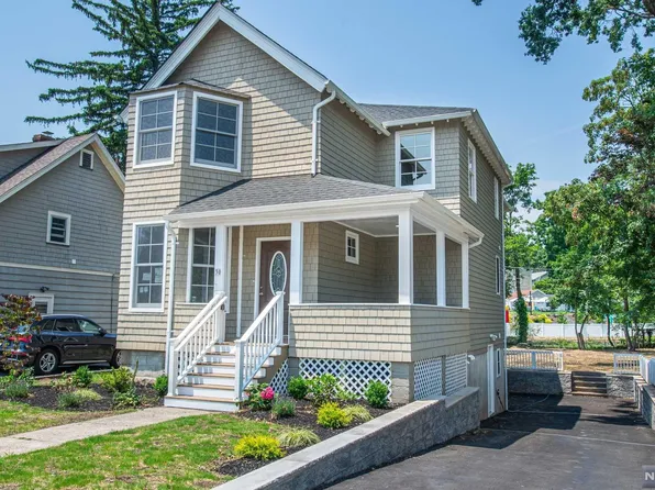 30 Willow St, Glen Ridge, NJ 07028