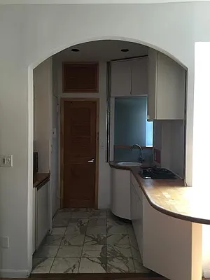 Rented by Chartwell Manhattan Realty | media 37