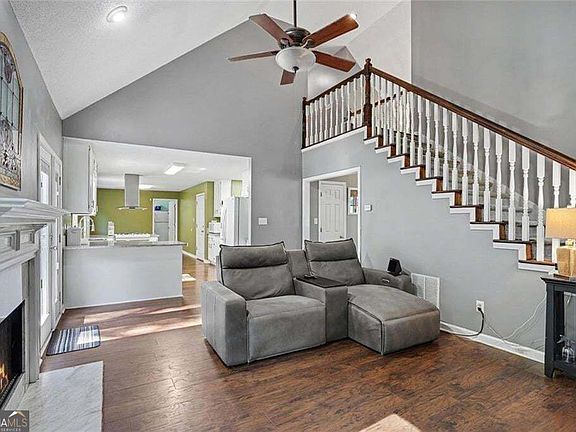 5th image of 285 Creekside Way