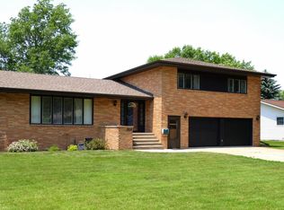 1205 J Ave, Milford, IA 51351
