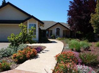 102 Stratford Ct, Roseville, CA 95661