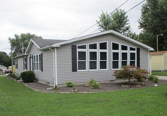 2nd image of 710 Church Ave