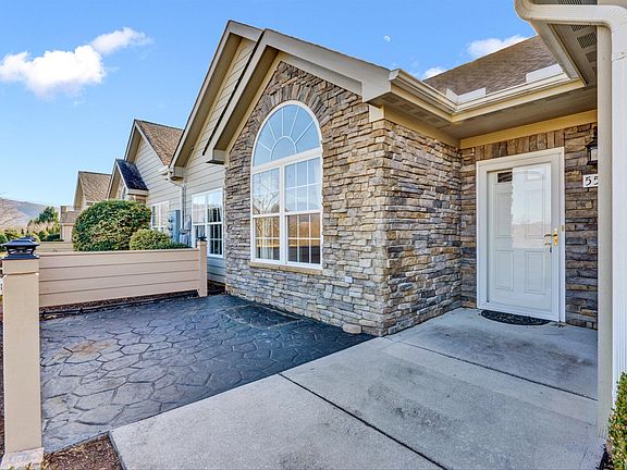 2nd image of 5526 Orchard Villas Cir
