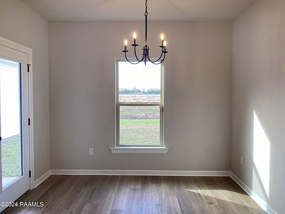 4th image of 217 Peppercorn Way