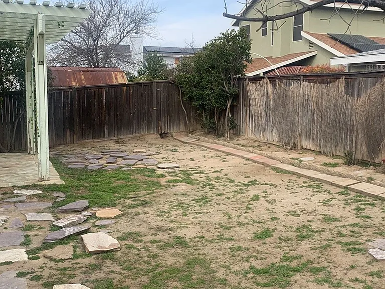 1424 Rabbit Peak Way — Photo 11