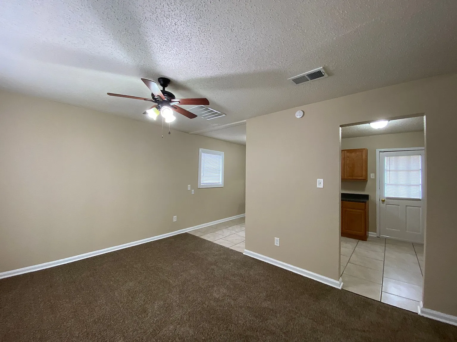 2624 Maverick Ave — Photo 3