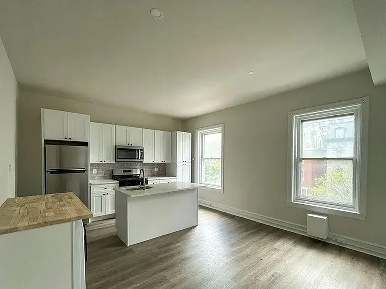 2037 Spring Garden St #3FF — Photo 16