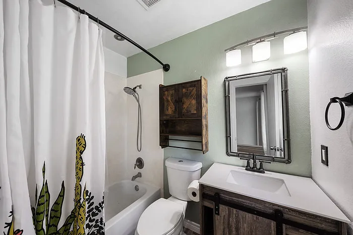 111 Quail Hollow Dr — Photo 8