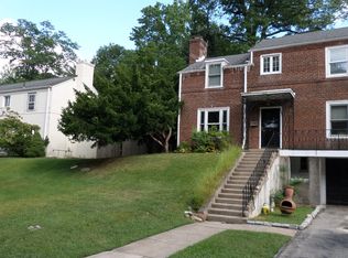 710 Hendren St, Philadelphia, PA 19128