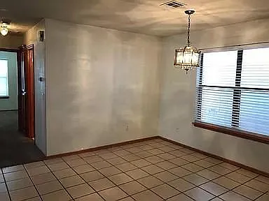 9744 Mayview Ct — Photo 4