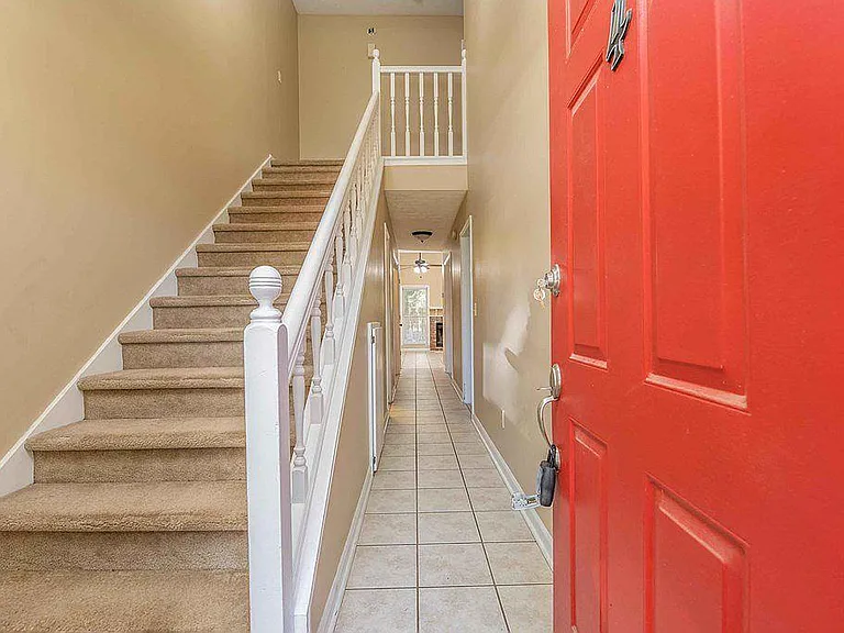 4 Effingham Ct — Photo 4