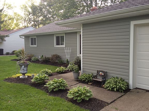 2nd image of 664 Radford Dr