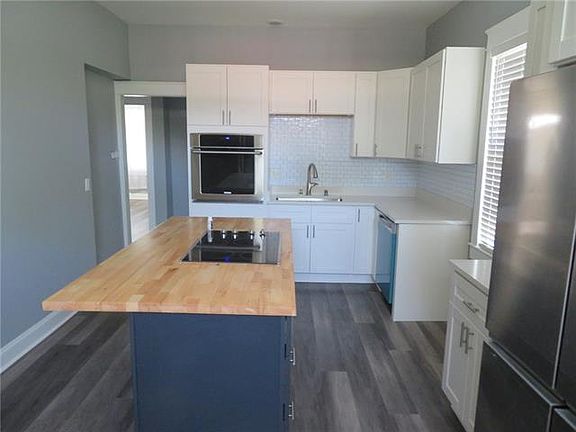 2nd image of 4742 Arts St