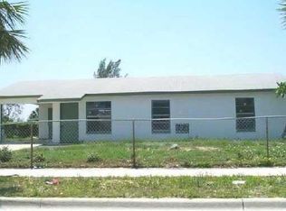 1601 W 26th St, Riviera Beach, FL 33404