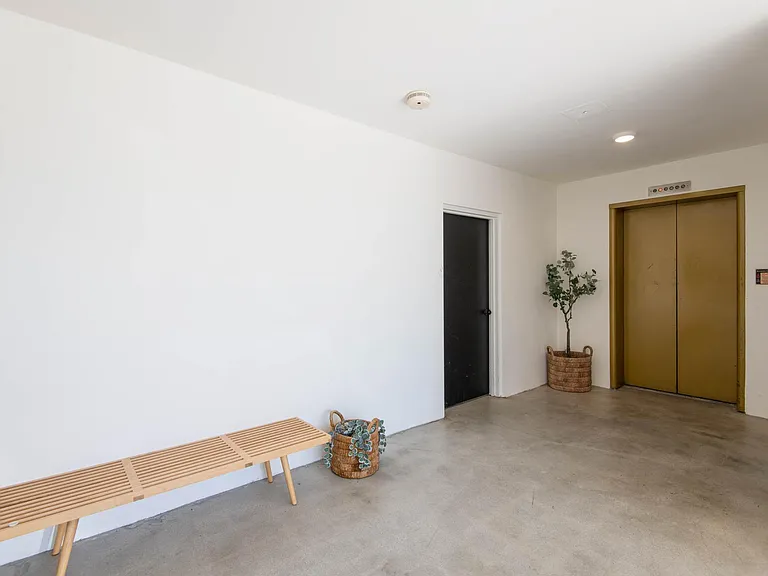 5935 Chula Vista Way #PENTHOUSE — Photo 17