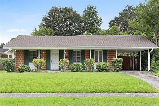 1st image of 2729 Somerset Dr