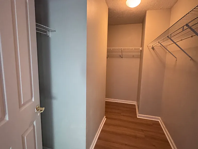 2101 Sovereign Ln — Photo 14