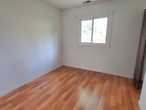 5th image of 235 Rodenburg Rd