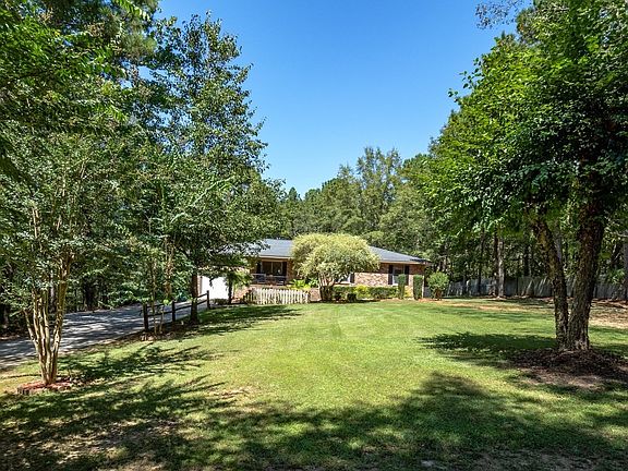 5th image of 5665 Beech Creek Dr