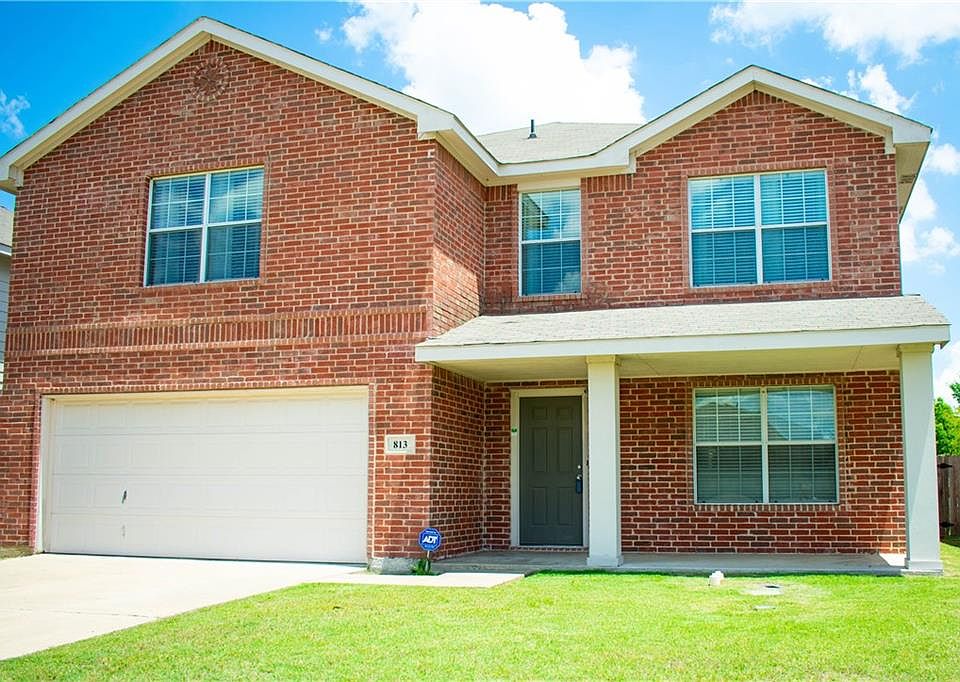 1st image of 813 Newberry Trl